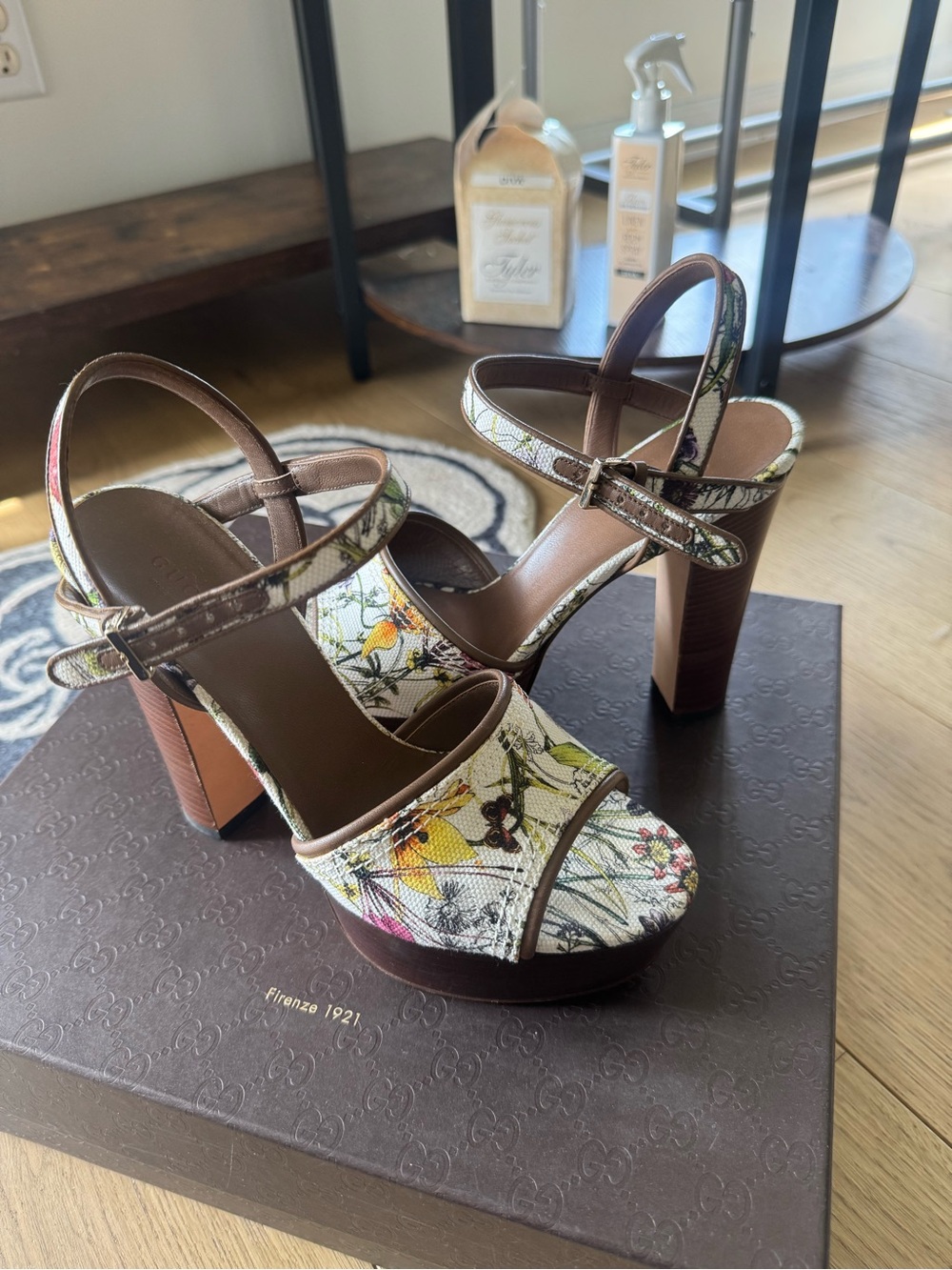 Gucci Floral Platform Sandals in Multicolor Floral 37